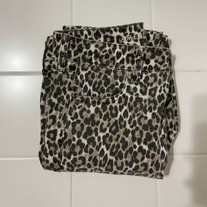 American Eagle Next Level Stretch Cheetah Jeans
